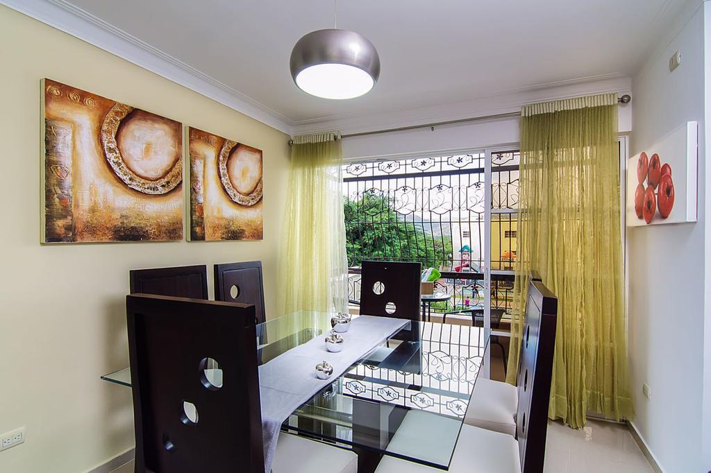 Blanco Vacation Properties Apartment ซานติอาโก เด ลอสกาบาเญโรส ภายนอก รูปภาพ